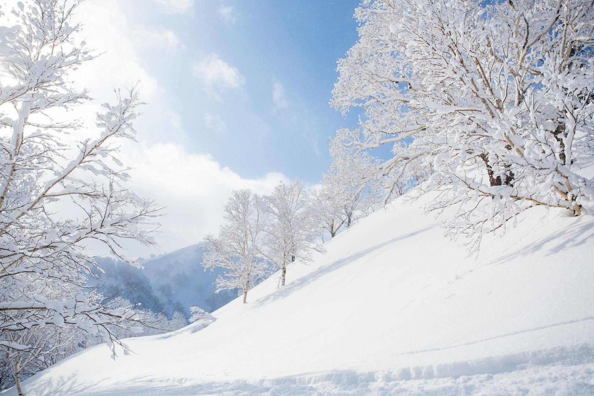 Ōmagari Moorea Lodge Niseko מראה חיצוני תמונה